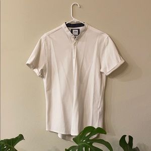 Zara men’s shirt - L (fits like M)